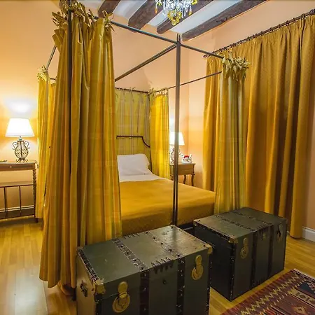 Palazzo Arone Dei Baroni Di Valentino Guest house Palermo