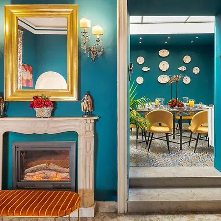 Gasthuis Palazzo Arone Dei Baroni Di Valentino 3*