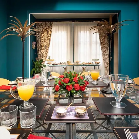 Palazzo Arone Dei Baroni Di Valentino Guest house 3*