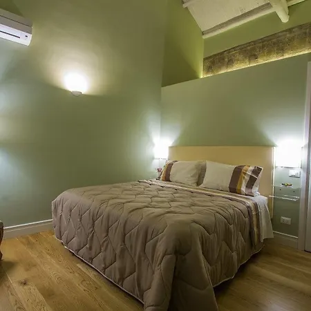 Palazzo Arone Dei Baroni Di Valentino 4* Palerme