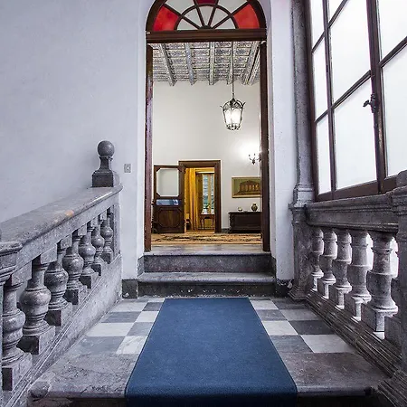 Palazzo Arone Dei Baroni Di Valentino Guest house