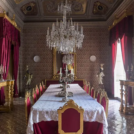 Palazzo Arone Dei Baroni Di Valentino 4* Палермо