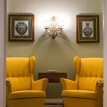 Palazzo Arone Dei Baroni Di Valentino 4* Palerme