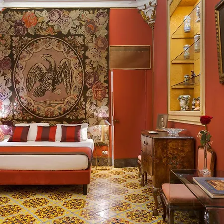 Palazzo Arone Dei Baroni Di Valentino בית הארחה 4*