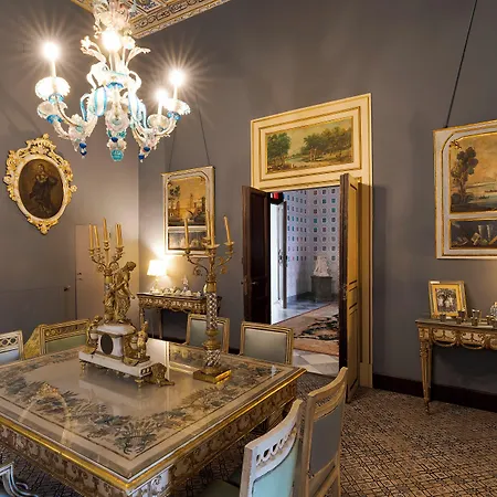 بيت ضيافة Palazzo Arone Dei Baroni Di Valentino