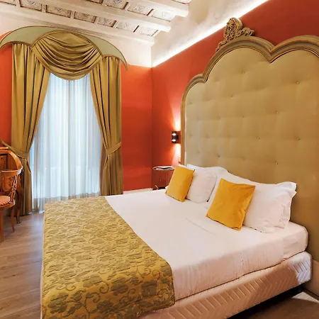 Palazzo Arone Dei Baroni Di Valentino بيت ضيافة