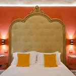 Palazzo Arone Dei Baroni Di Valentino 4*