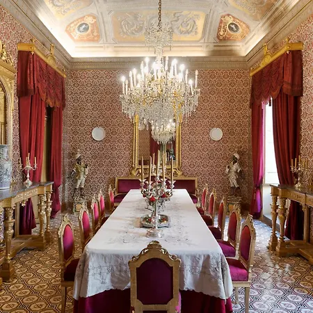 בית הארחה Palazzo Arone Dei Baroni Di Valentino פלרמו