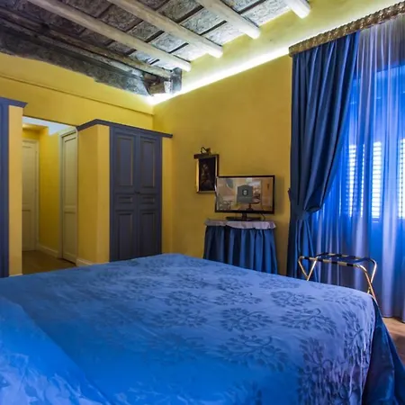 Pensionat Palazzo Arone Dei Baroni Di Valentino