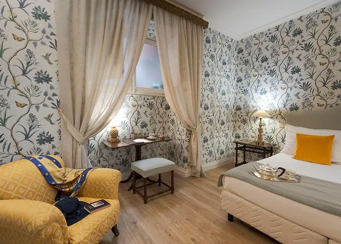 Palazzo Arone Dei Baroni Di Valentino 4* Palerme